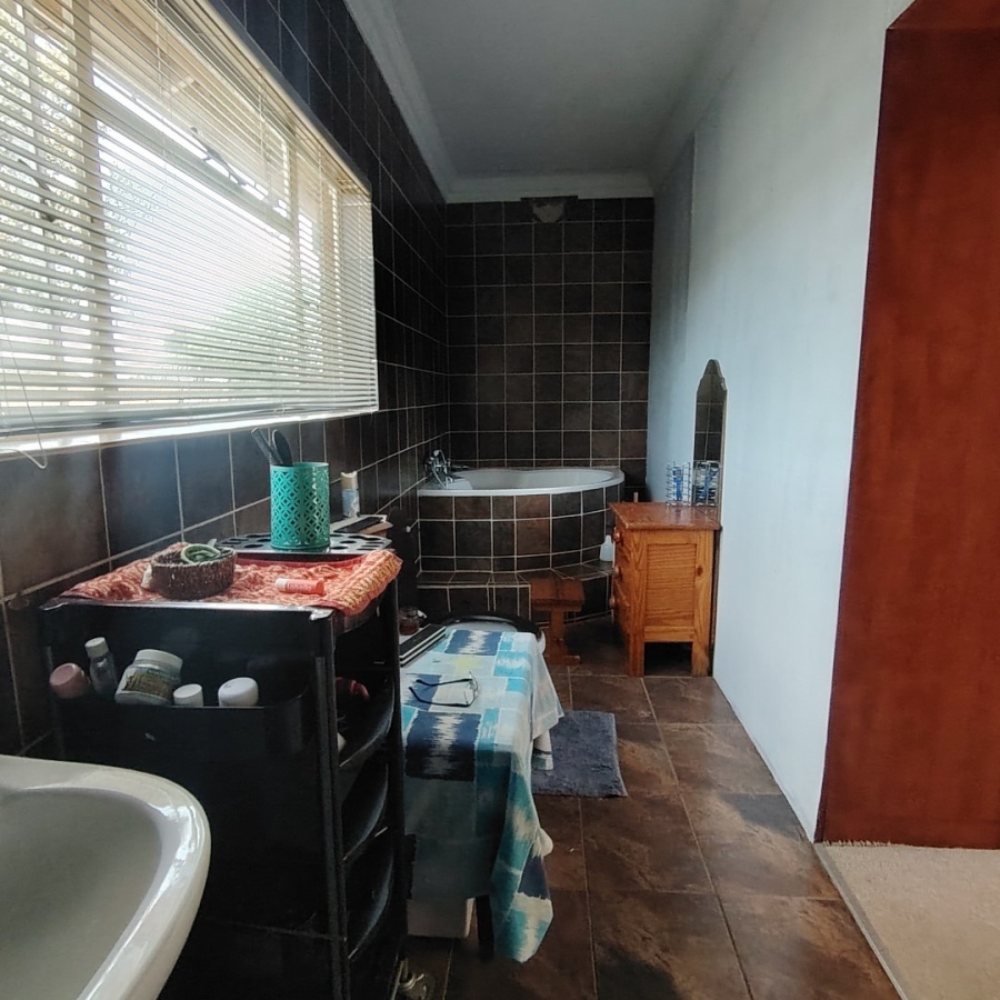 Commercial Property for Sale in Roodewal Free State